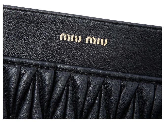 Miu Miu Black Nappa Matelasse Crossbody Nero - vista 5