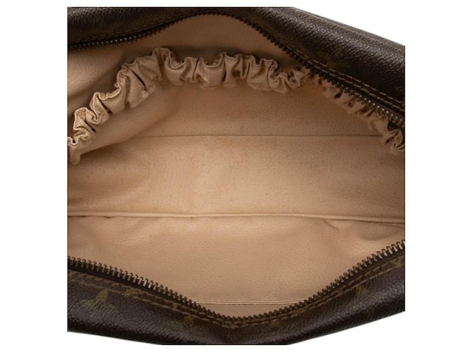 Louis Vuitton Brown Monogram Trousse Toilette 28 Castaño - vista 4