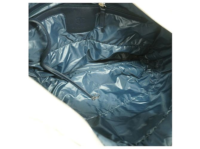 Saco Tote Chanel Coco Cocoon em nylon Branco - vista 4