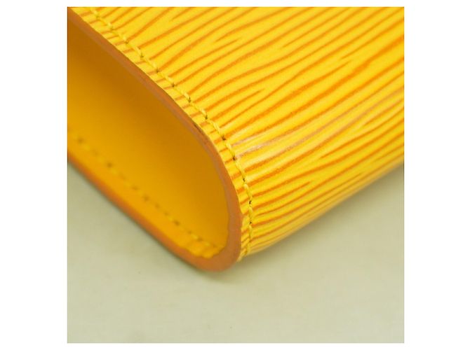 Bolso de hombro Louis Vuitton Epi Arche Amarillo - vista 9