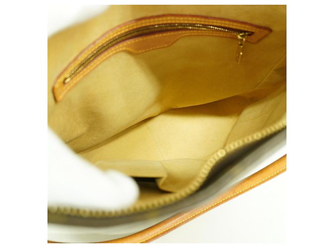 Sac à épaule Louis Vuitton Monogram Looping GM Marron - vue 4