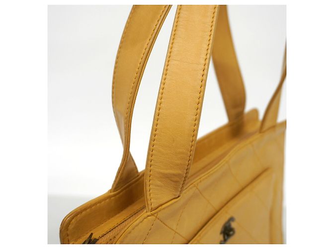 Chanel Matelassé Leder Tote Bag Beige - Ansicht 11