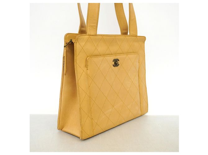 Chanel Matelassé Leder Tote Bag Beige - Ansicht 2