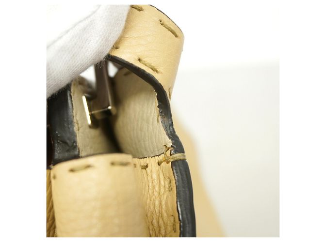 Borsa a mano Fendi Selleria Peekaboo Essentially in pelle Beige - vista 7
