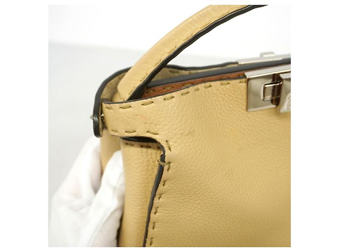 Borsa a mano Fendi Selleria Peekaboo Essentially in pelle Beige - vista 8