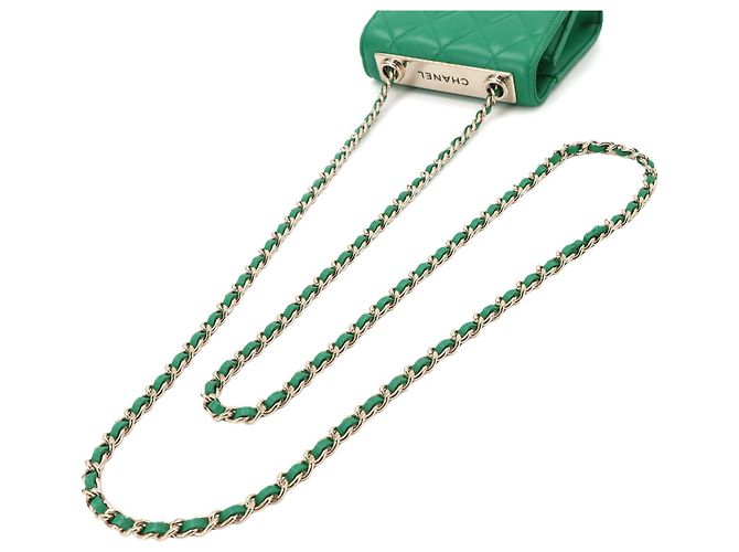 Borsa a spalla con catena Chanel Trendy CC Matelassé Verde - vista 6