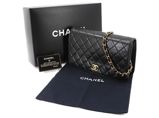 Borsa a tracolla con catena Chanel Matelassé Nero - vista 2
