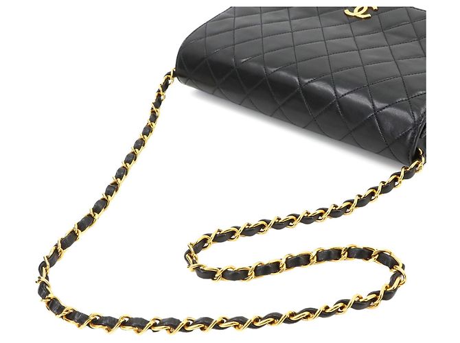 Borsa a tracolla con catena Chanel Matelassé Nero - vista 6