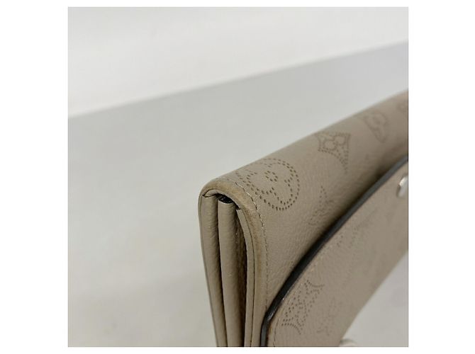 Louis Vuitton Mahina Portefeuille Iris Long Wallet - vue 7