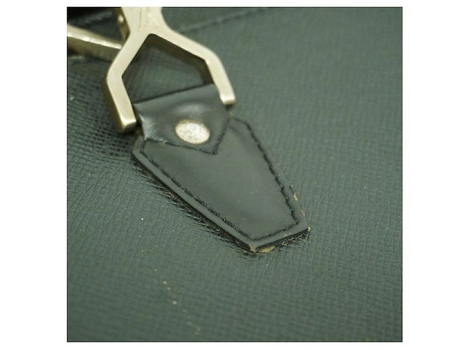 Sac à dos Louis Vuitton Taiga Cassia Gris - vue 10