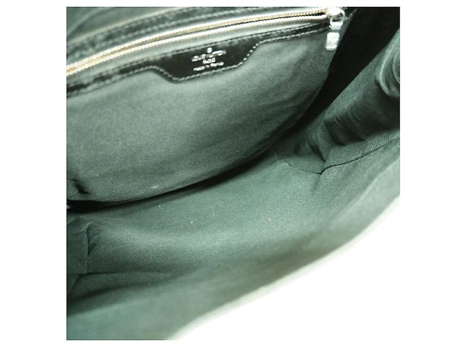Sac à dos Louis Vuitton Taiga Cassia Gris - vue 4