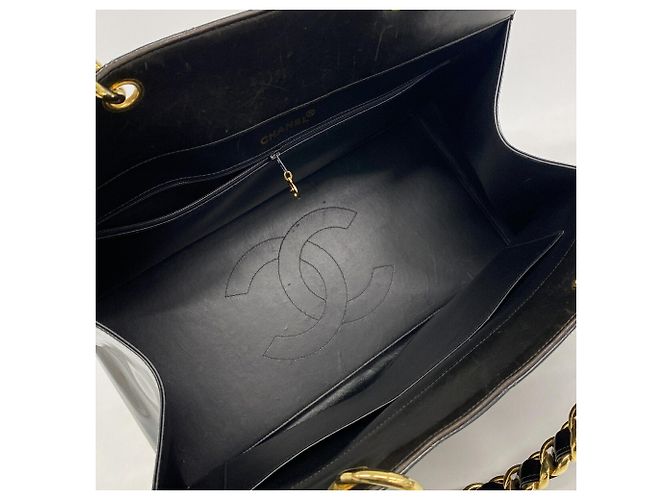 Chanel Shopper-Bag aus schwarzem Lackleder - Ansicht 4