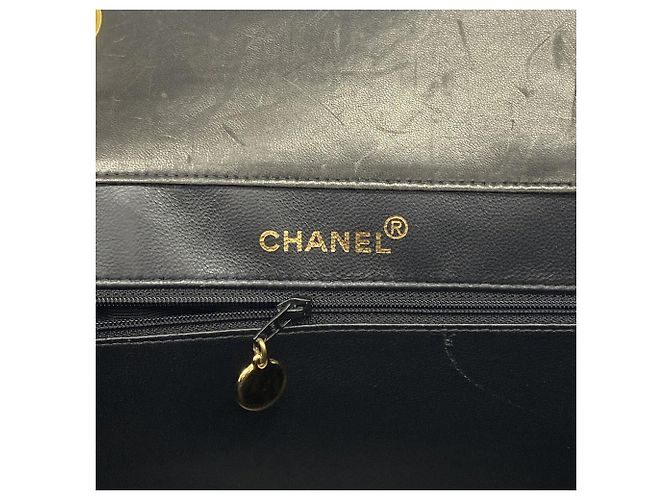 Chanel Shopper-Bag aus schwarzem Lackleder - Ansicht 5