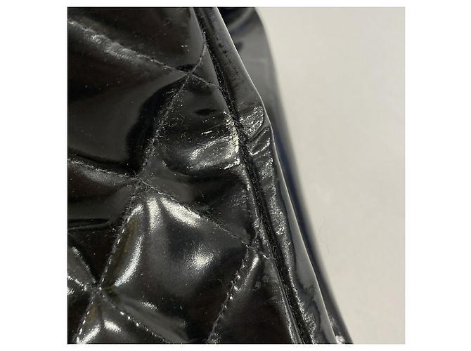 Chanel Shopper-Bag aus schwarzem Lackleder - Ansicht 6