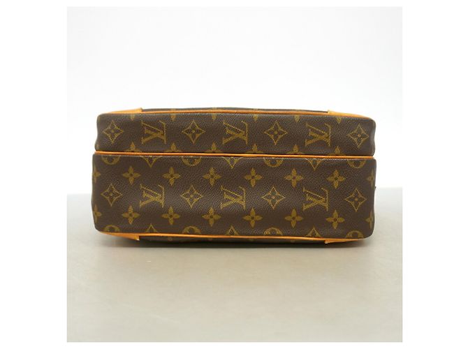 Bolso de hombro Louis Vuitton Monogram Nile Castaño - vista 3