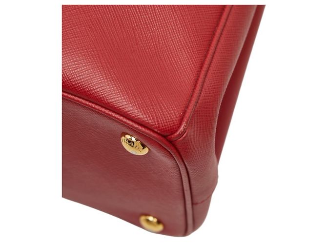 Saffiano Sac à main Prada avec plaque logo triangle Rouge - vue 4