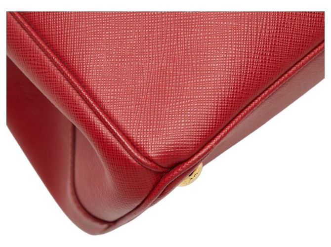 Saffiano Sac à main Prada avec plaque logo triangle Rouge - vue 7