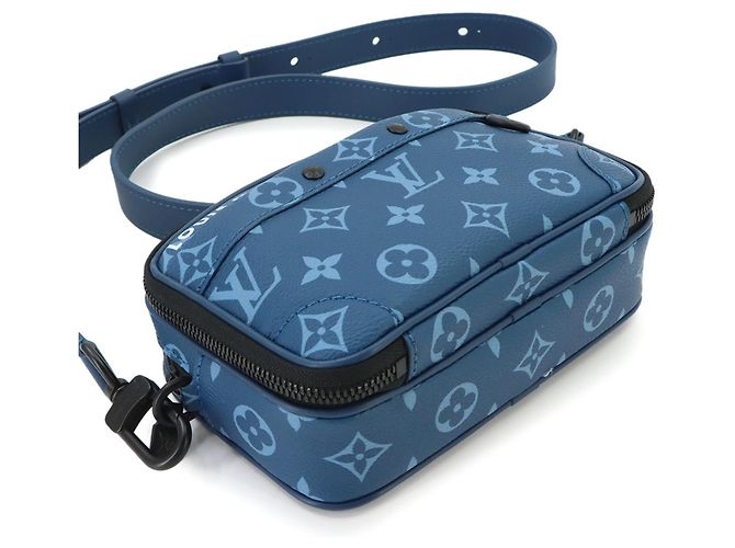 Louis Vuitton Monogram Tone Nano Alpha Schultertasche Blau - Ansicht 4