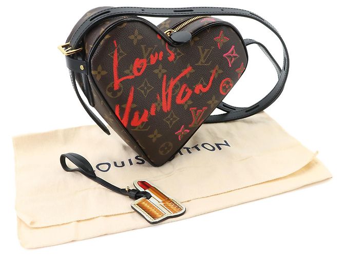 Louis Vuitton Monogram Sac Coeur Falling in Love Heart Shoulder Handbag Monogramma - vista 2