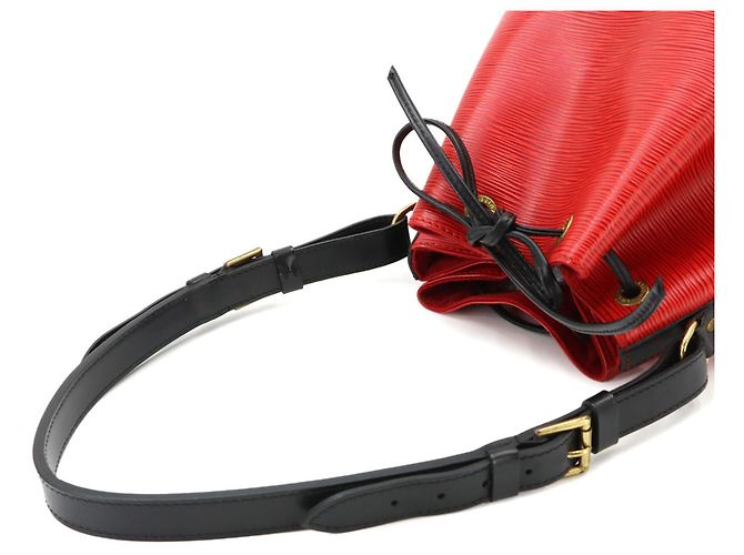 Borsa a tracolla Louis Vuitton Epi Petit Noe Nero Rosso - vista 5