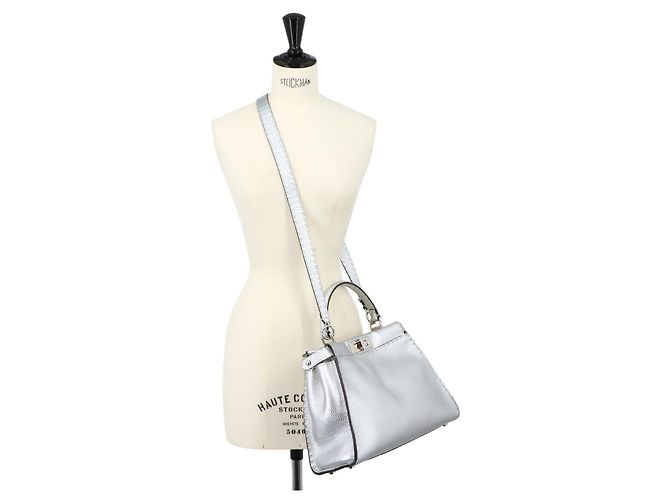 Bolso Fendi Selleria Peekaboo Regular Plata - vista 10