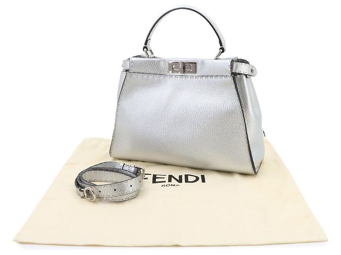 Bolso Fendi Selleria Peekaboo Regular Plata - vista 2