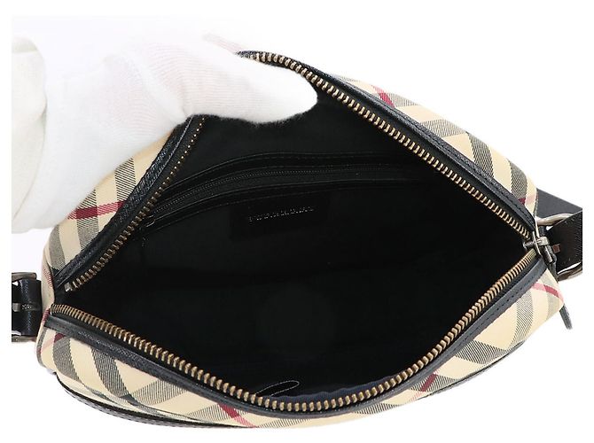 Bolso de hombro Burberry Nova Check Negro Beige - vista 6