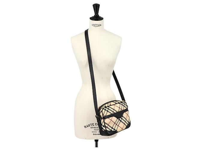 Bolso de hombro Burberry Nova Check Negro Beige - vista 9