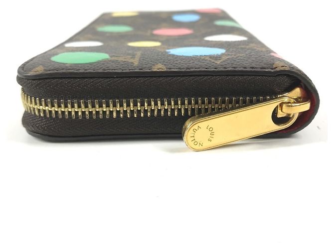 Carteira Zippy Monogram Louis Vuitton Marrom Monograma - vista 3