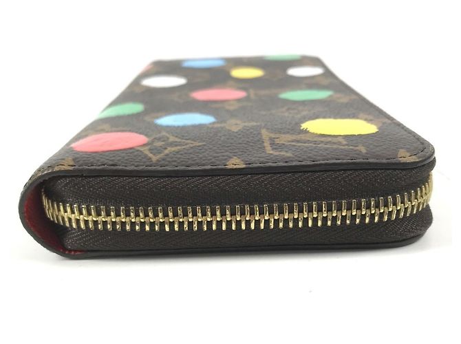 Carteira Zippy Monogram Louis Vuitton Marrom Monograma - vista 4