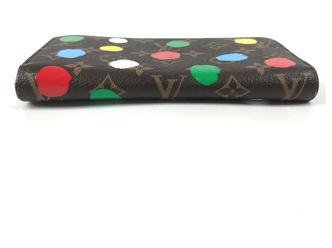 Carteira Zippy Monogram Louis Vuitton Marrom Monograma - vista 5