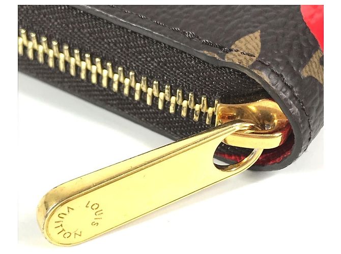 Carteira Zippy Monogram Louis Vuitton Marrom Monograma - vista 8