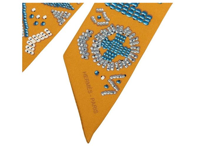Hermès Hermes Twilly Kelly en Perles Scarf Braun - Ansicht 2