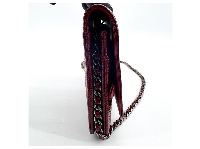 Chanel Boy Wallet on Short Chain in pelle di agnello matelassé Bordò - vista 4