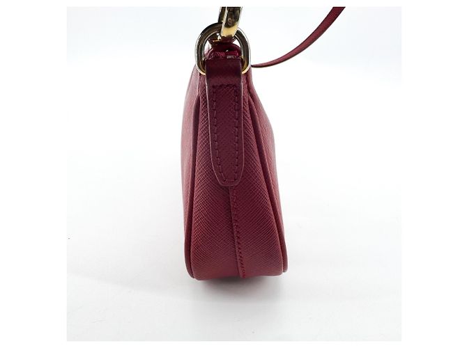 Prada Mini de piel Saffiano con cremallera Roja - vista 4