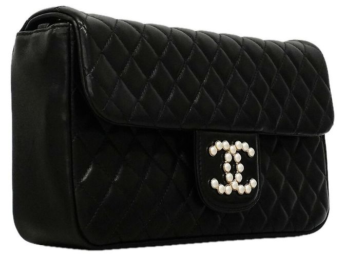 Bolsa de Ombro com Corrente Chanel Matelassé Preto - vista 2