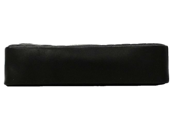 Bolsa de Ombro com Corrente Chanel Matelassé Preto - vista 3
