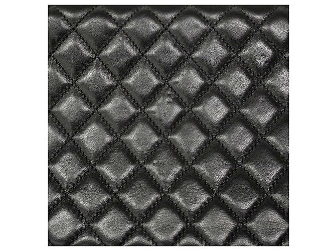 Bolsa de Ombro com Corrente Chanel Matelassé Preto - vista 8
