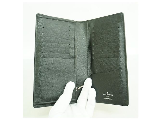 Louis Vuitton Portefeuille Brazza Long Wallet in pelle Epi Nero - vista 3