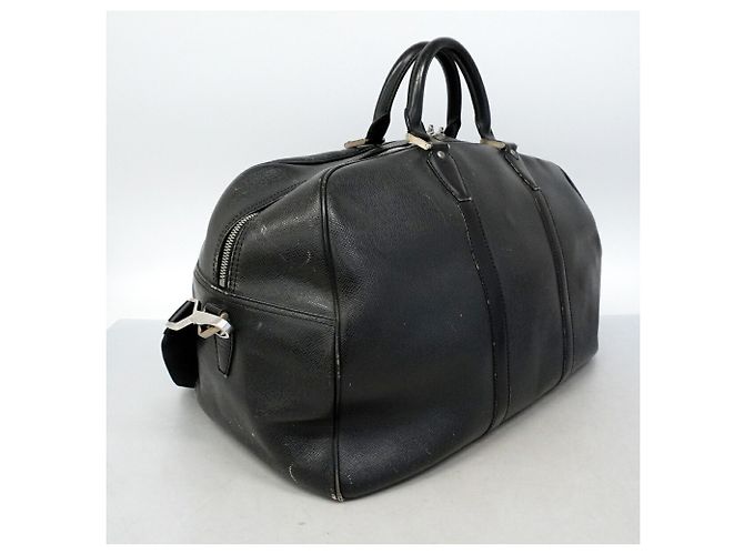 Bolsa Boston Louis Vuitton Taiga Kendall PM Cinza - vista 2