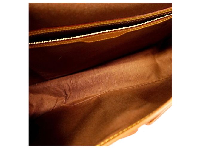Bolsa de Ombro Louis Vuitton Monogram Gibeciere GM Marrom - vista 4
