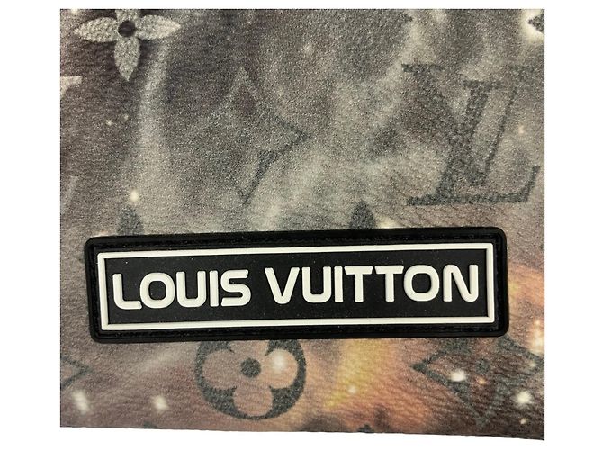Borsa a pochette Louis Vuitton Monogram Galaxy Alpha TR Marrone - vista 5