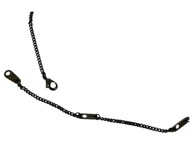Louis Vuitton Collier LV Upside Down Necklace Metallic - view 5