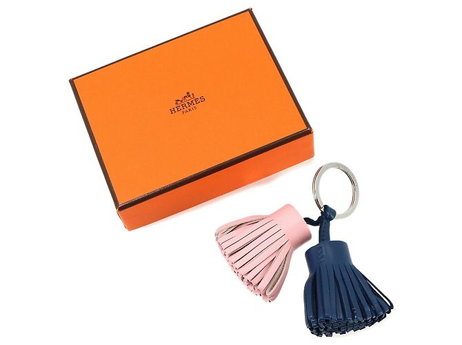 Hermès Chaveiro Hermes Carmen Unodos Charm Prata Rosa Azul - vista 2