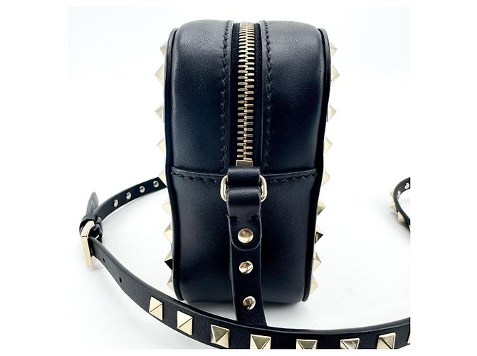 Valentino Garavani Rockstud Camera Leather Preto - vista 3