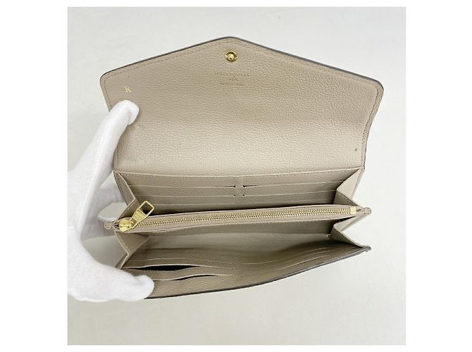 Sarah Louis Vuitton Long Wallet Monogram Empreinte Bicolor Grey Cream - view 3
