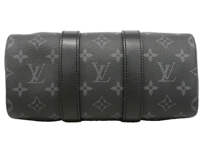 Bolsa Louis Vuitton Monogram Eclipse Reverse Keepall Bandoulière 25 Marrom Preto - vista 3