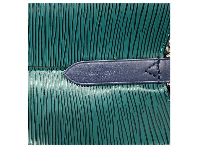 Néonoé Sac à main Louis Vuitton Epi Bicolor NeoNoe BB Bleu - vue 5