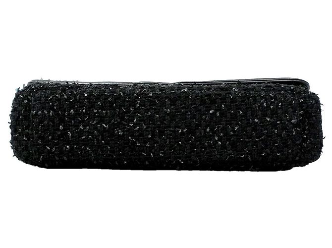 Timeless Bolsa de ombro Chanel em tweed preto - vista 3