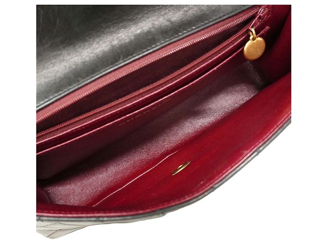 Sac à main Chanel Matelassé en agneau noir - vue 4